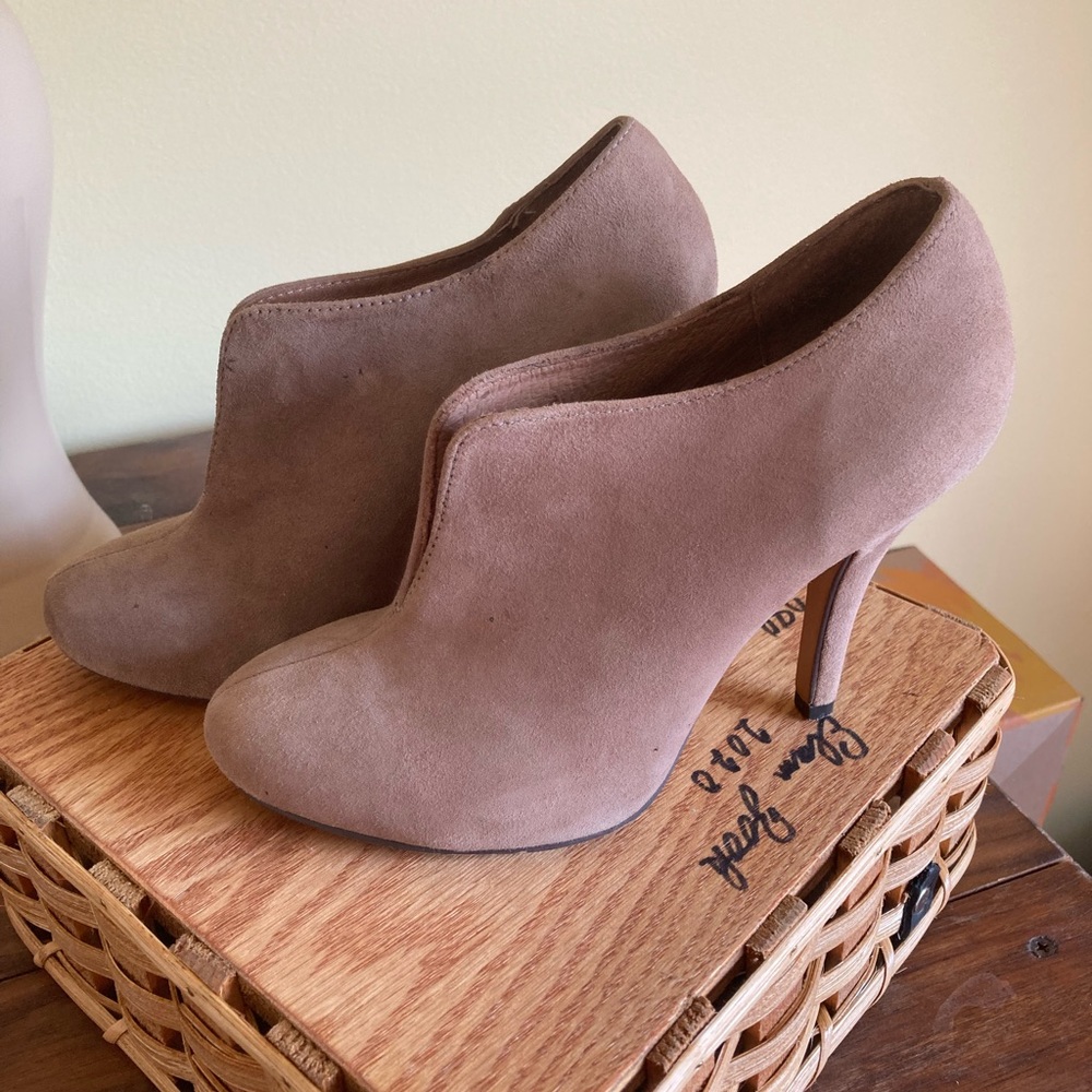 Aldo suede heels 6.5